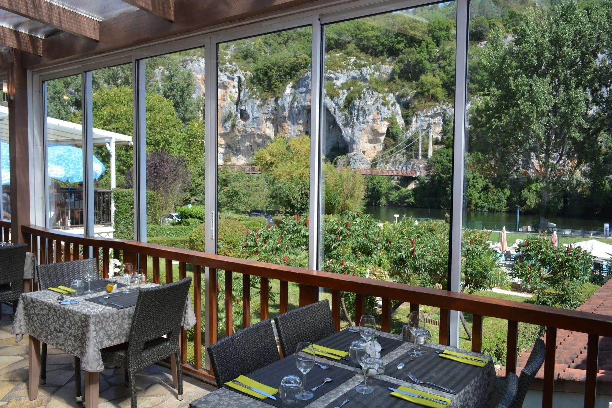 Hotel Restaurant Les Falaises 부지스 외부 사진